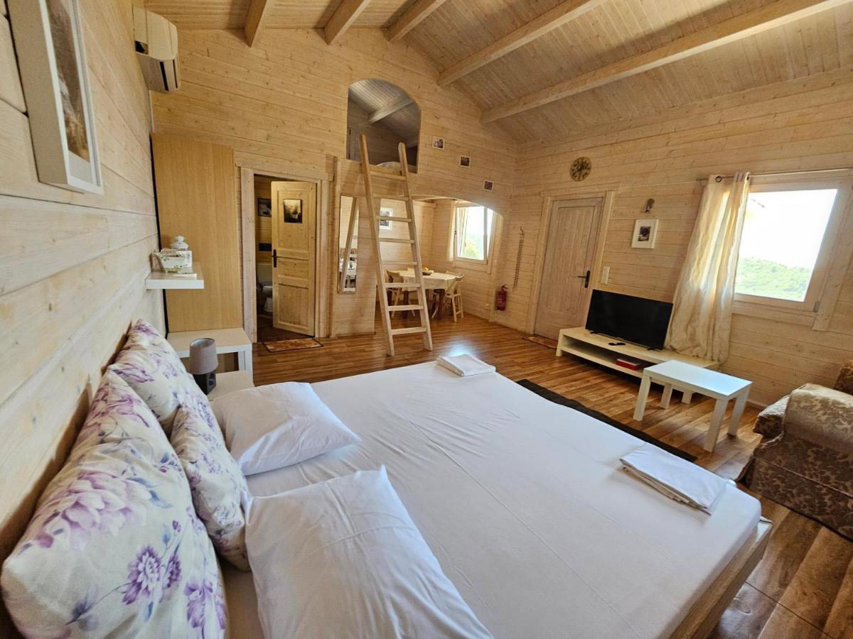 Valerian Villa อาโยส นิกีตัส ภายนอก รูปภาพ