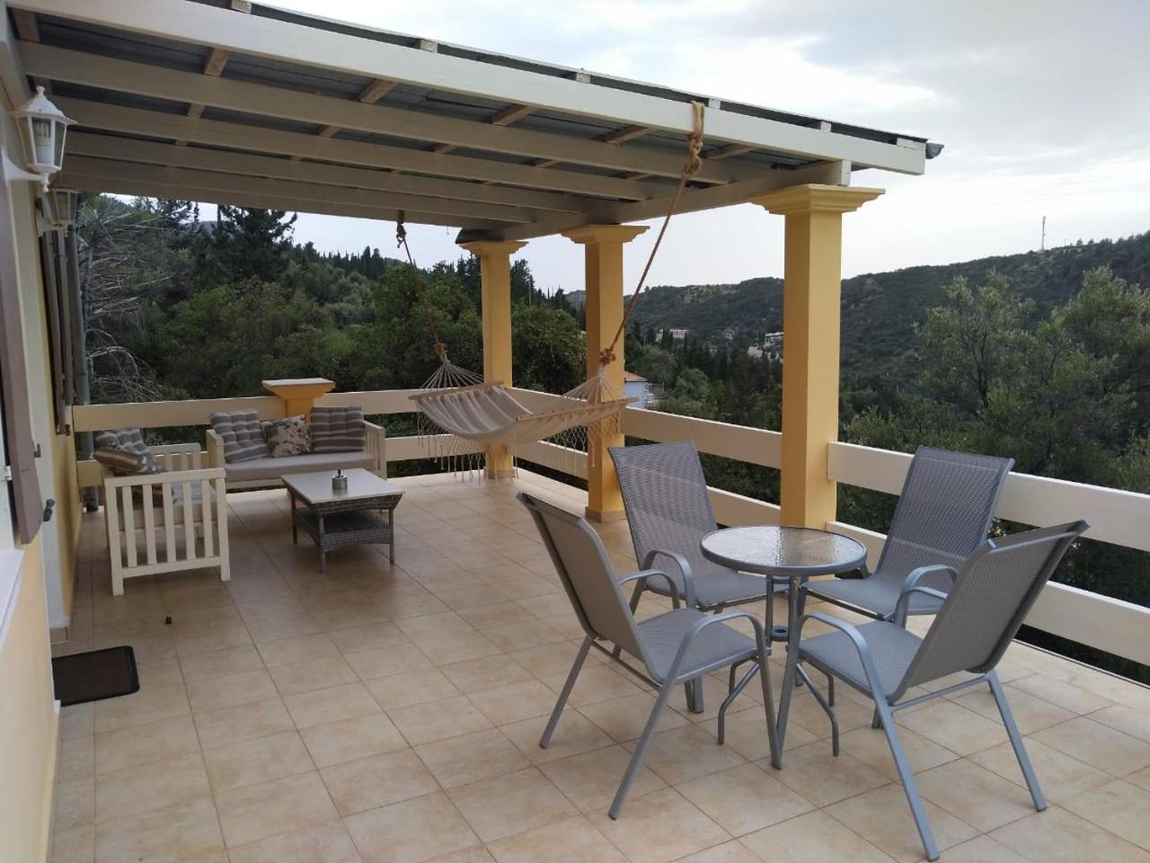 Valerian Villa อาโยส นิกีตัส ภายนอก รูปภาพ
